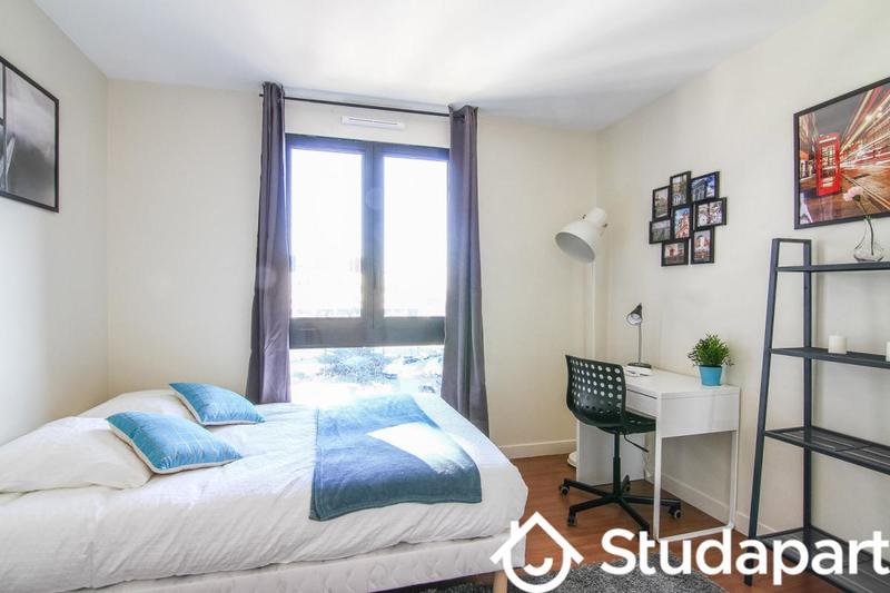 Chambre - 11 m² - 1 pièce