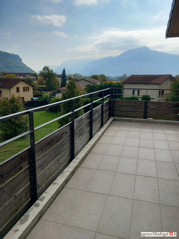 Appartement - 70 m² - 3 pièces