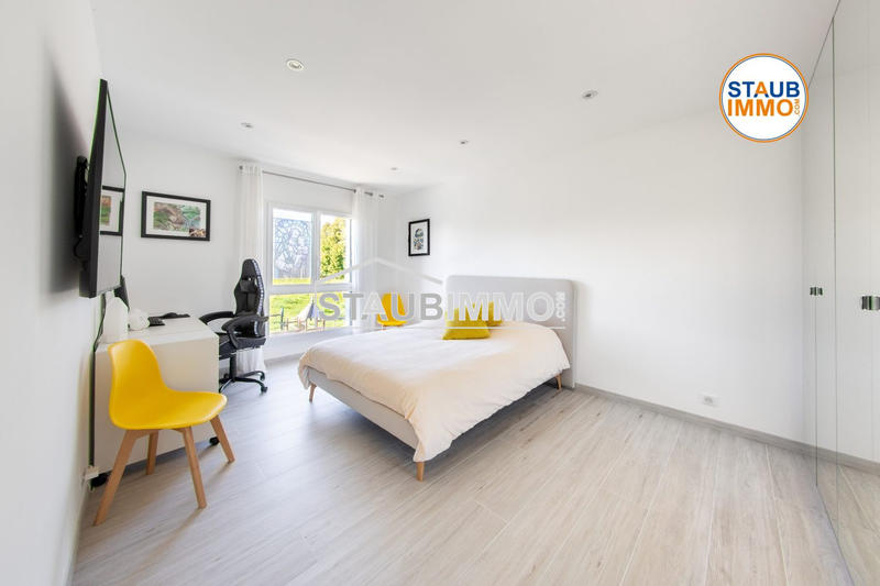 Villa - 437 m² - 13 pièces