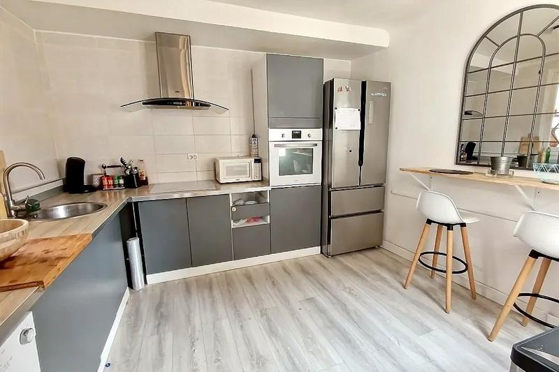 Immeuble - 319 m² - 18 pièces