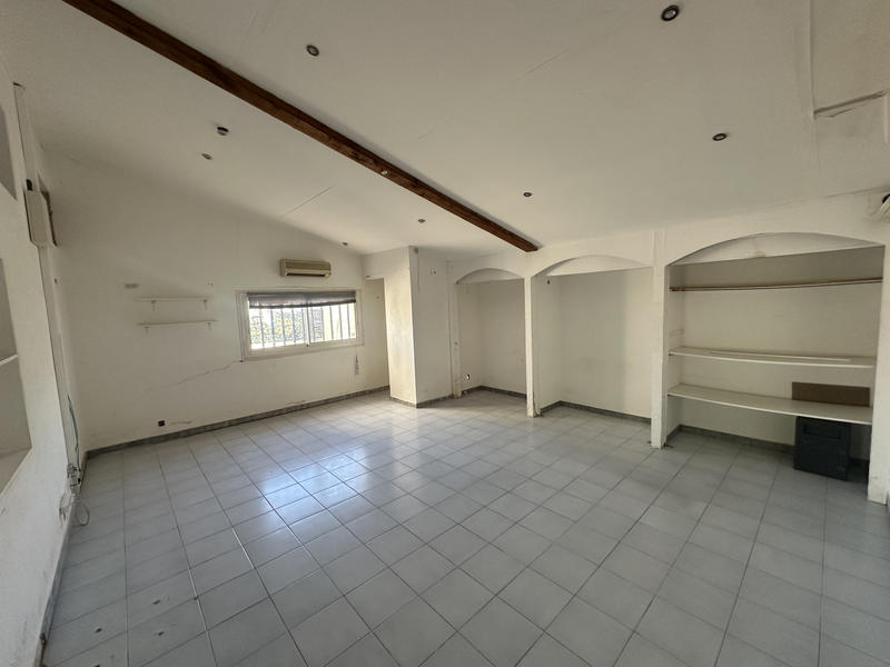 Local commercial - 235 m²