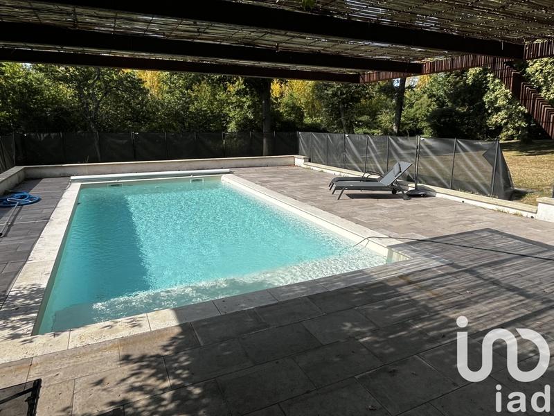 Maison - 280 m² - 9 pièces