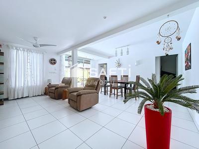 Maison - 160 m² - 7 pièces