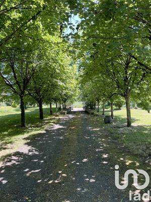 Maison - 222 m² - 7 pièces