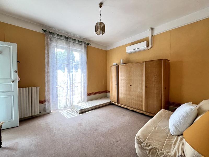 Maison de maîtres - 267 m² - 11 pièces