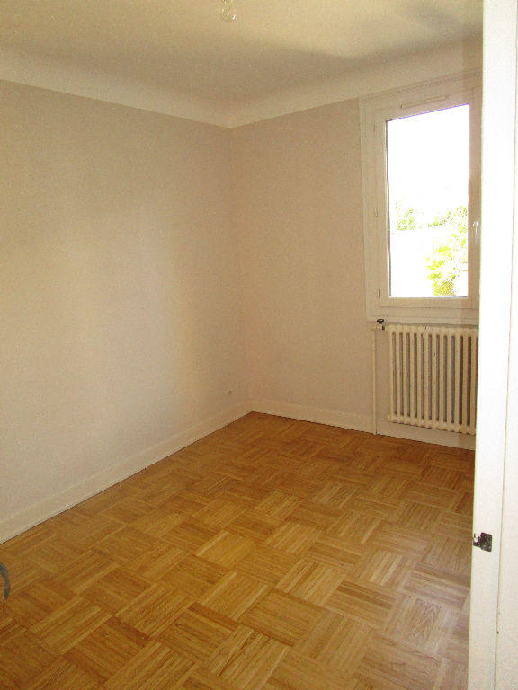 Appartement - 72 m² - 5 pièces