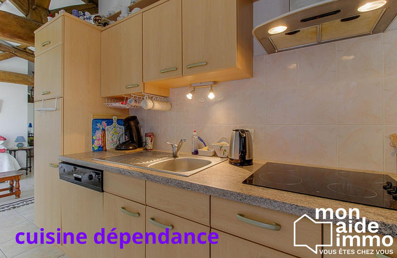 Maison - 311 m² - 7 pièces