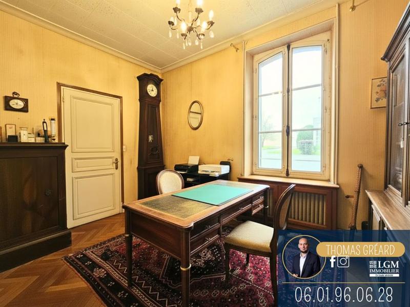 Propriété - 282 m² - 9 pièces