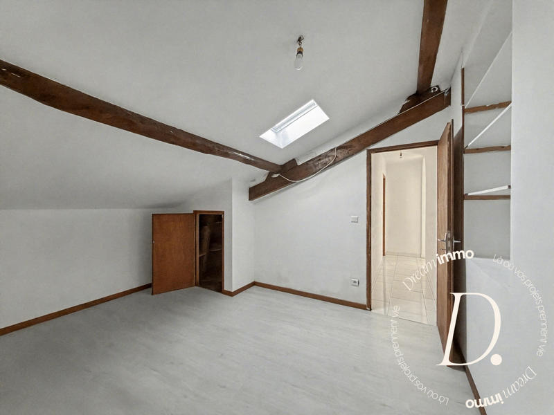 Maison - 105 m² - 4 pièces