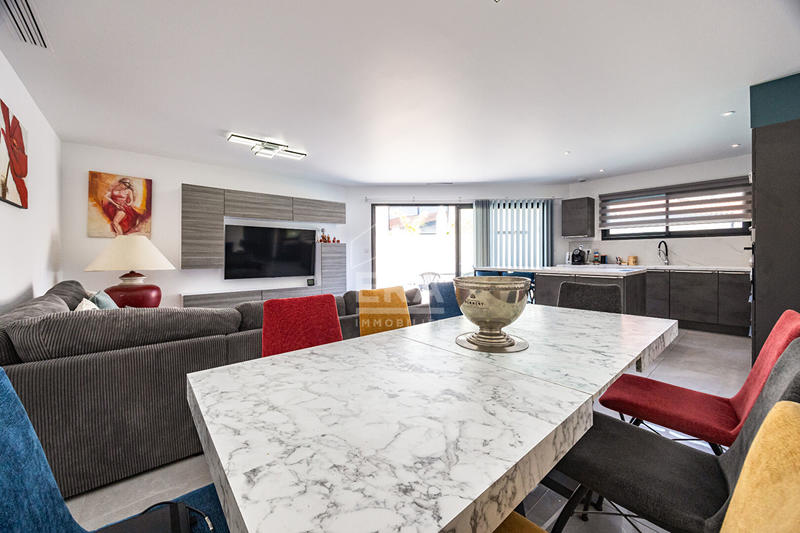 Maison - 101 m² - 5 pièces