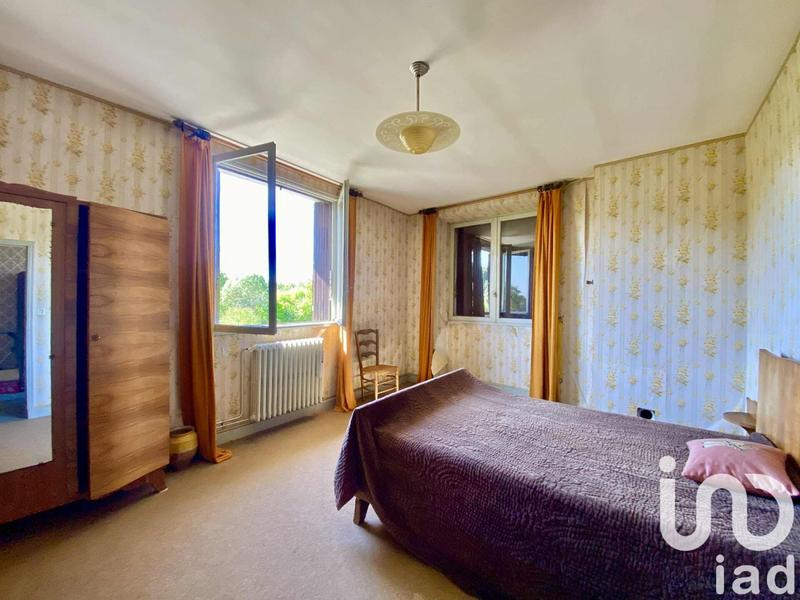 Maison - 240 m² - 10 pièces