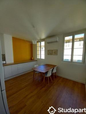 Chambre - 12 m² - 1 pièce