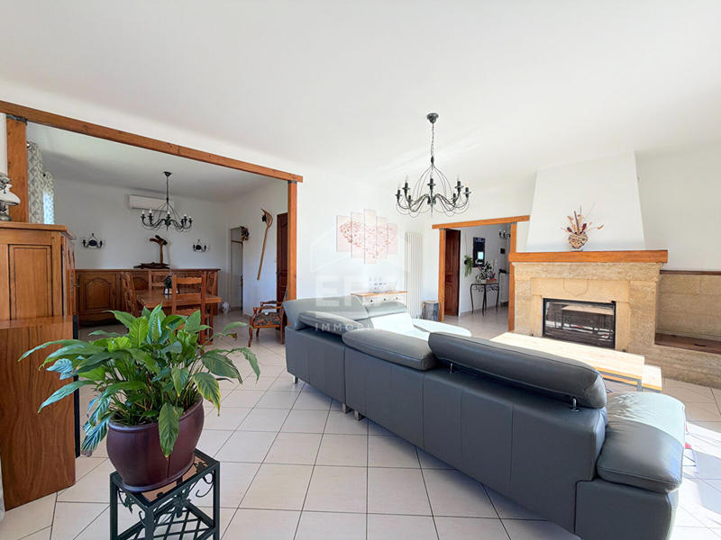 Maison - 154 m² - 7 pièces