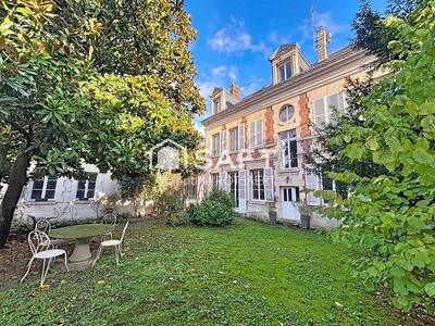 Hôtel particulier - 590 m² - 16 pièces