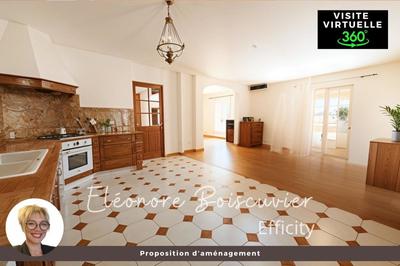 Maison - 210 m² - 8 pièces