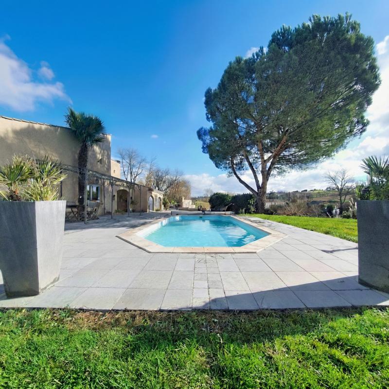 Maison - 170 m² - 5 pièces