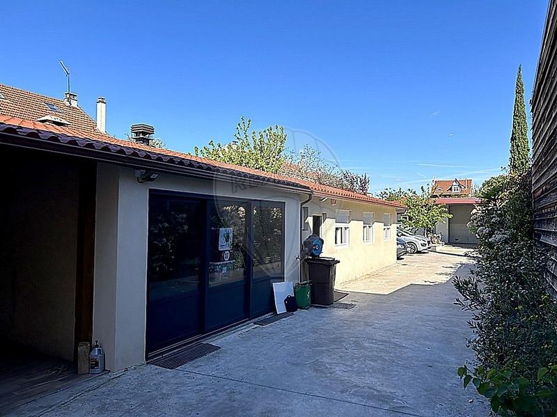 Maison - 103 m² - 13 pièces