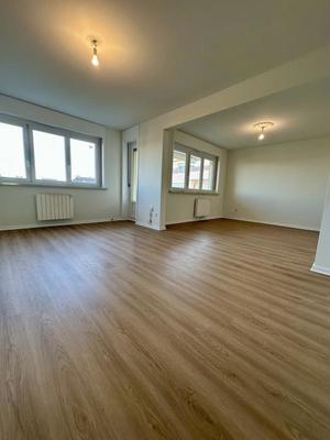 Appartement - 79 m² - 2 pièces