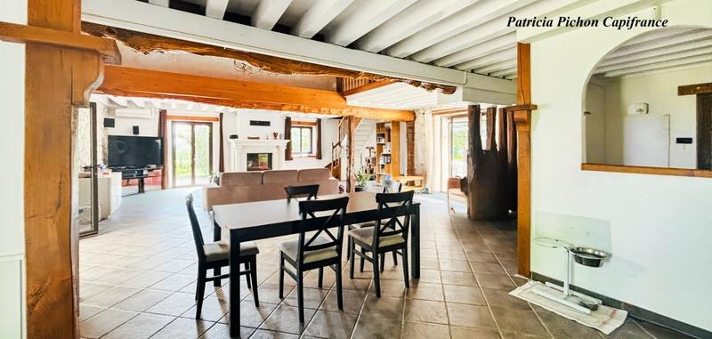 Maison - 202 m² - 4 pièces