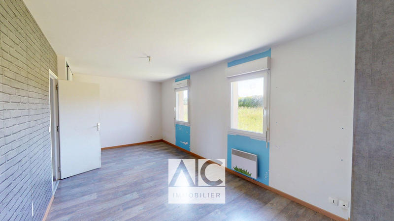 Maison - 90 m² - 4 pièces