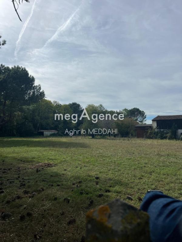 Terrain constructible - 584 m²
