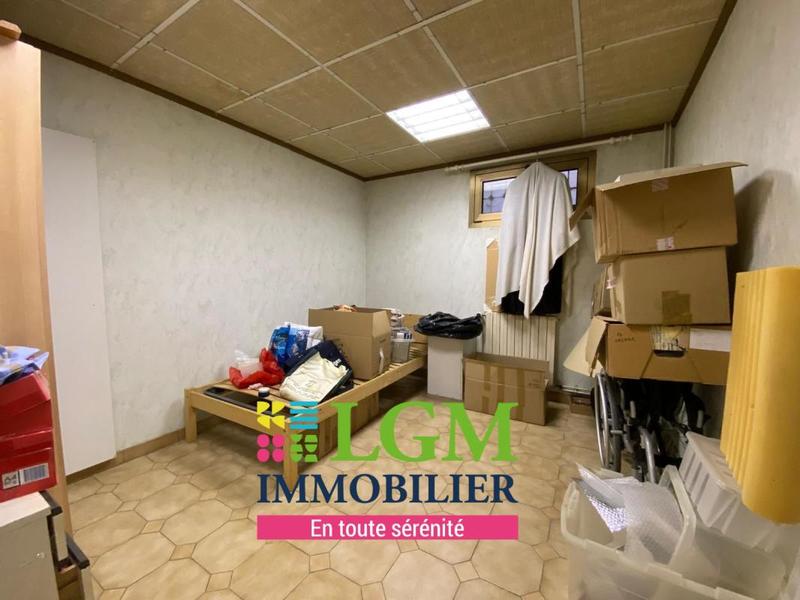 Maison - 230 m² - 6 pièces