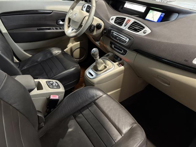 Renault Scénic III dCi 130 Fap Jade Euro 5 2011