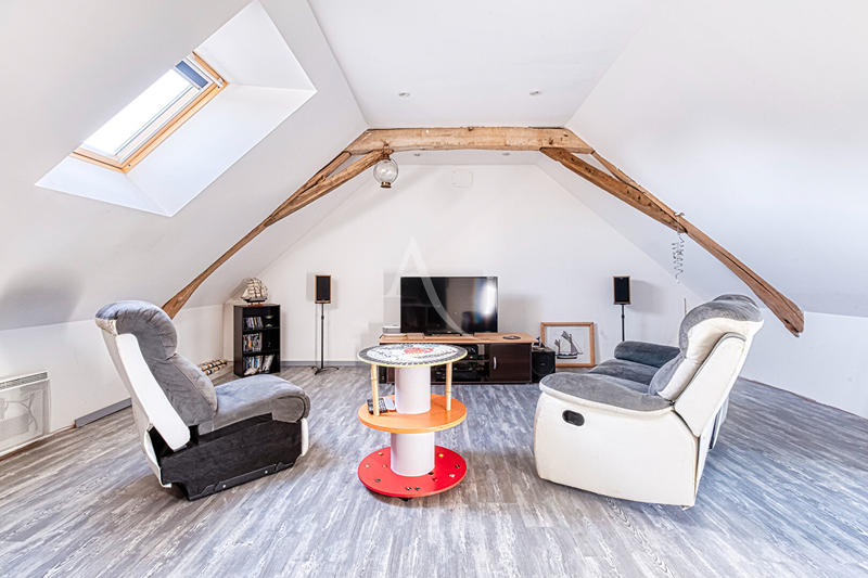 Maison - 175 m² - 8 pièces