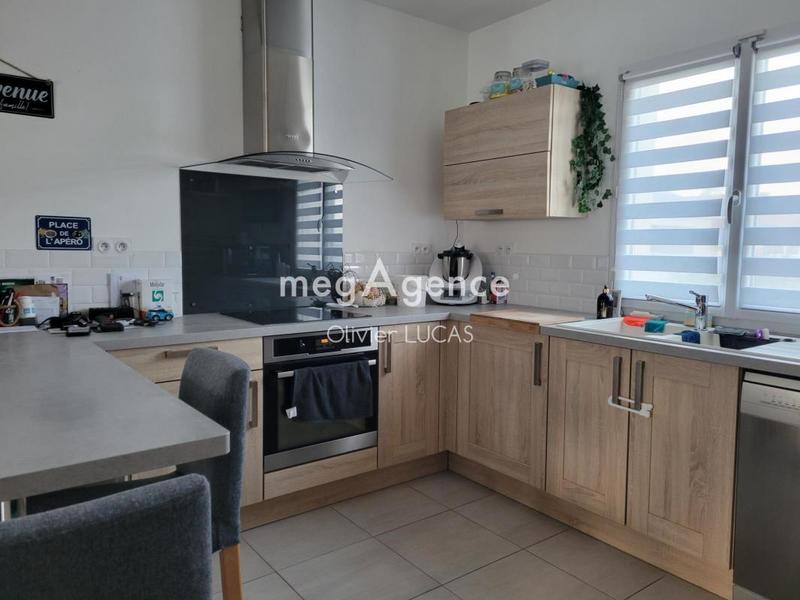 Maison - 225 m² - 8 pièces