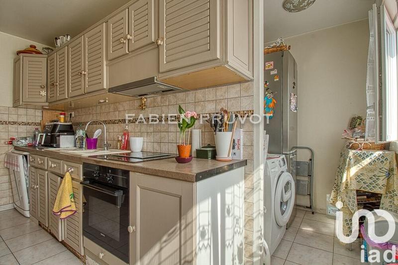 Appartement - 80 m² - 4 pièces