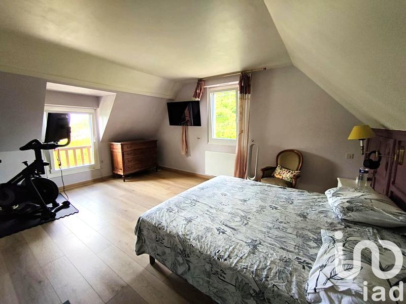 Maison - 180 m² - 7 pièces