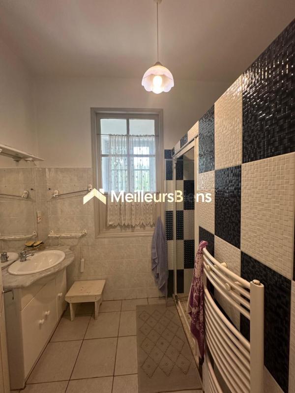 Maison - 95 m² - 5 pièces