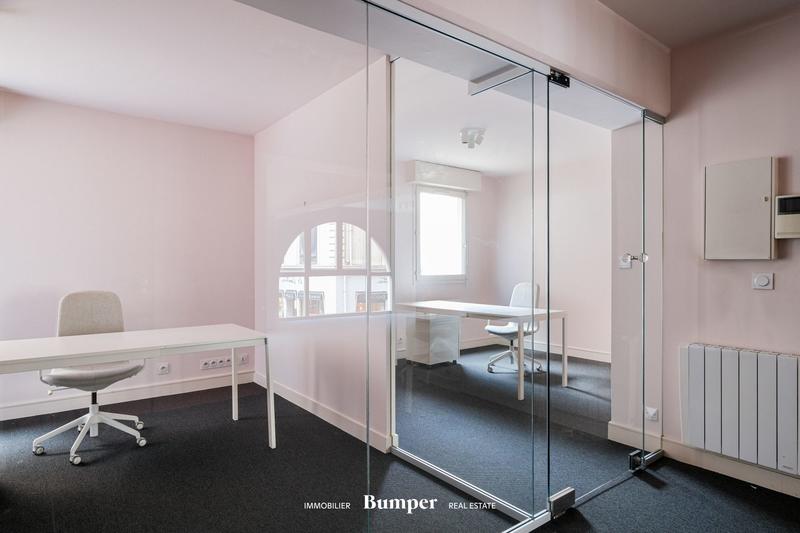 Bureau - 102 m² - 5 pièces