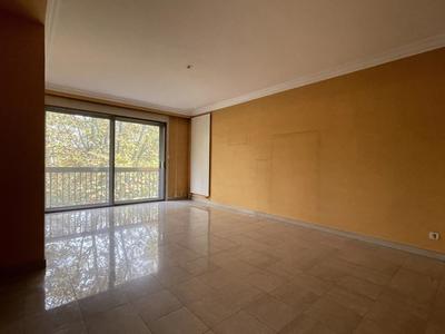 Appartement - 96 m² - 4 pièces