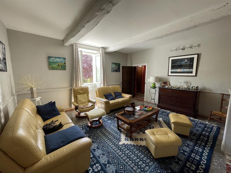 Maison ancienne - 240 m² - 10 pièces