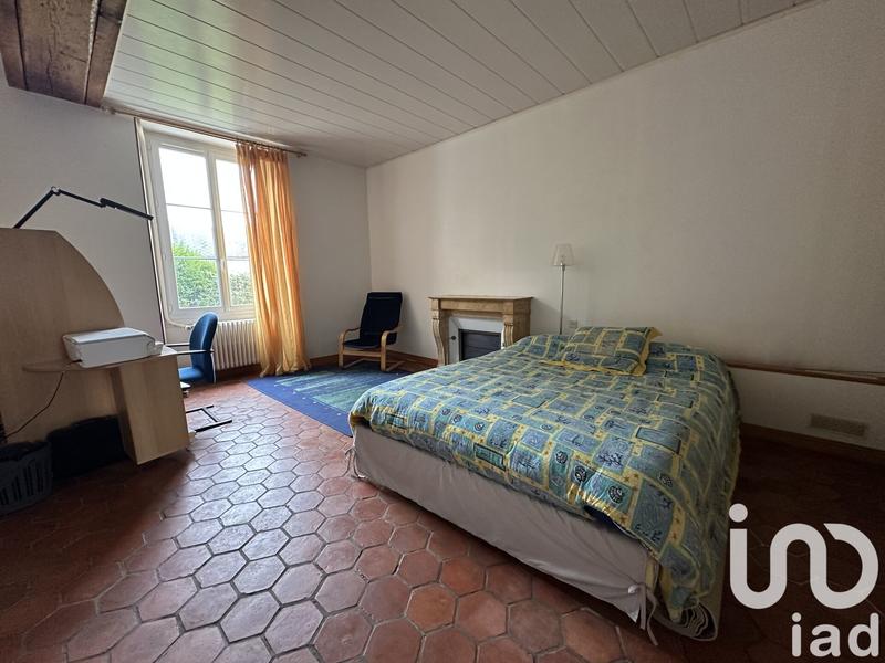 Maison - 202 m² - 6 pièces