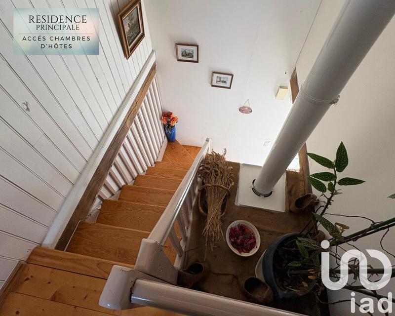 Maison - 218 m² - 10 pièces