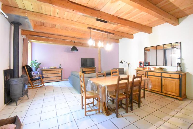 Maison en pierre - 141 m² - 6 pièces