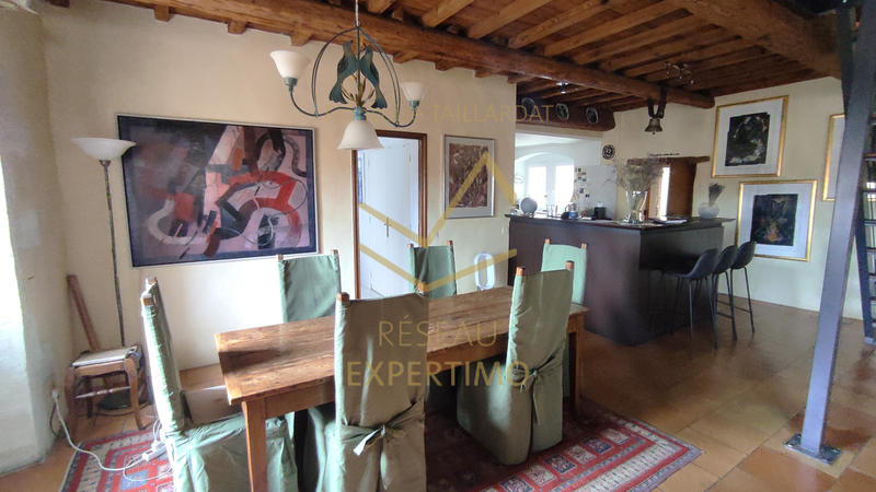 Appartement - 185 m² - 5 pièces