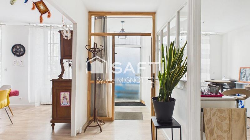 Maison - 302 m² - 11 pièces