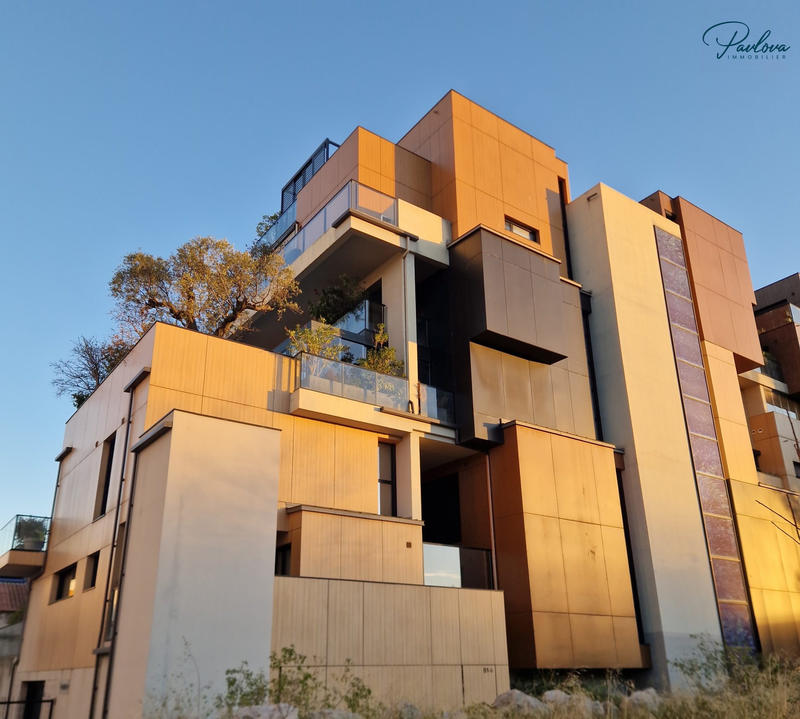 Duplex - 108 m² - 4 pièces