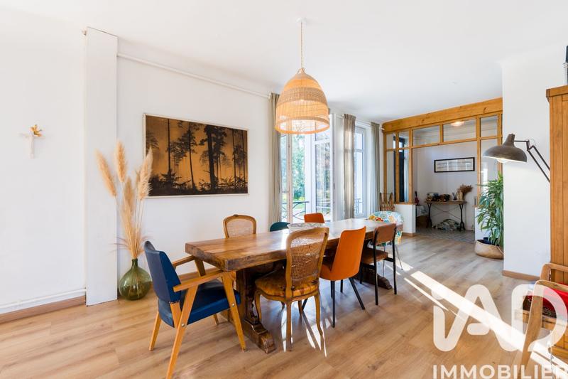Maison - 293 m² - 7 pièces