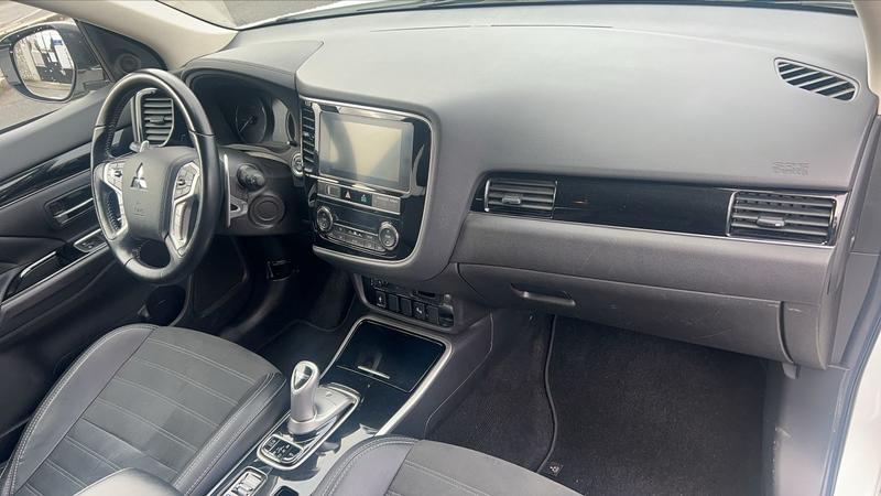 Mitsubishi Outlander III 2.4 Phev 135 4wd Bva Intense