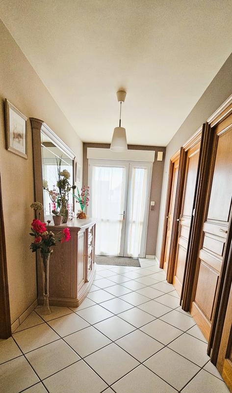 Maison - 230 m² - 8 pièces