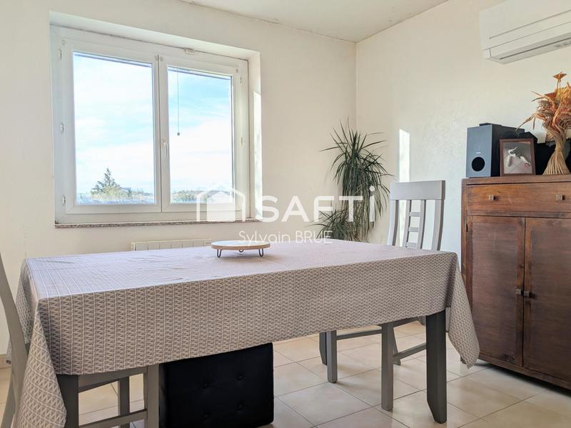 Maison - 95 m² - 5 pièces