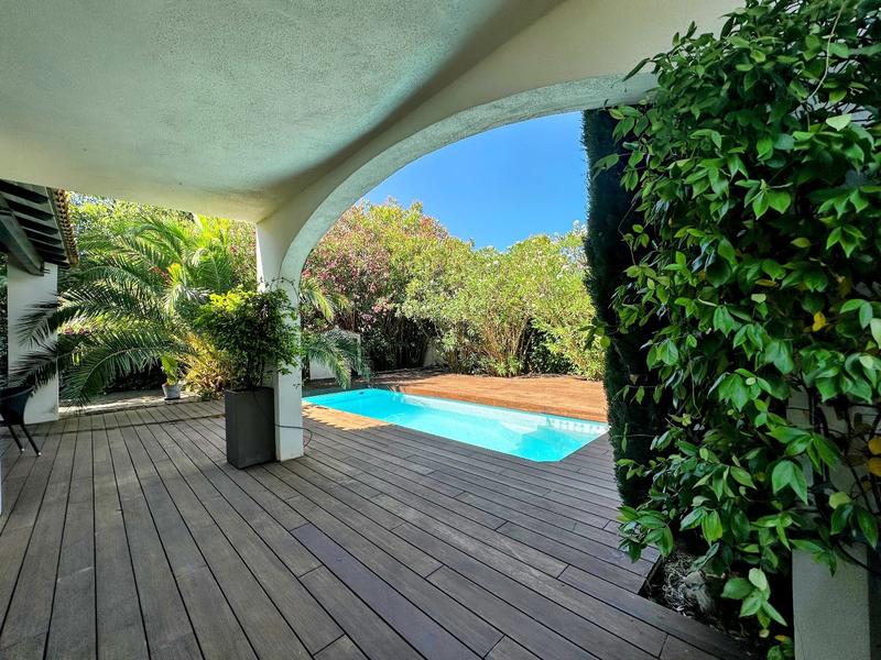 Maison - 170 m² - 7 pièces