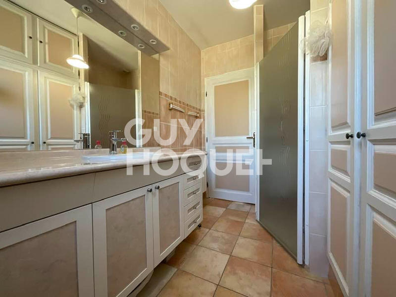 Villa - 178 m² - 9 pièces