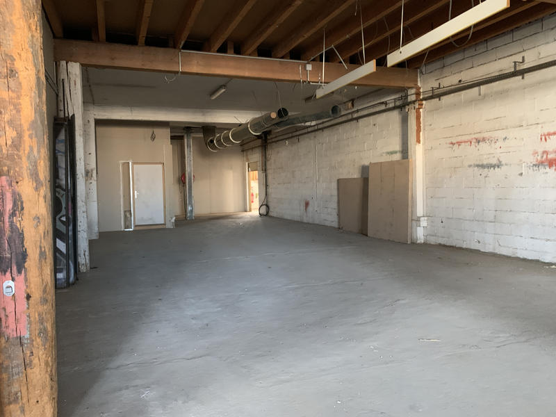 Local d'activités - 3 016 m²