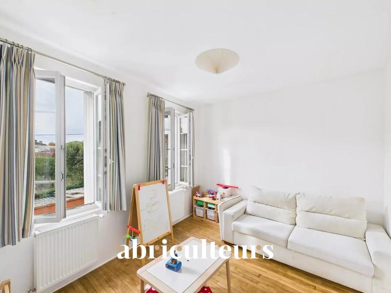 Maison - 135 m² - 4 pièces