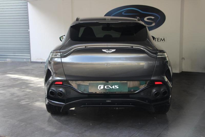 Aston Martin Dbx 707 4.0 Biturbo V8